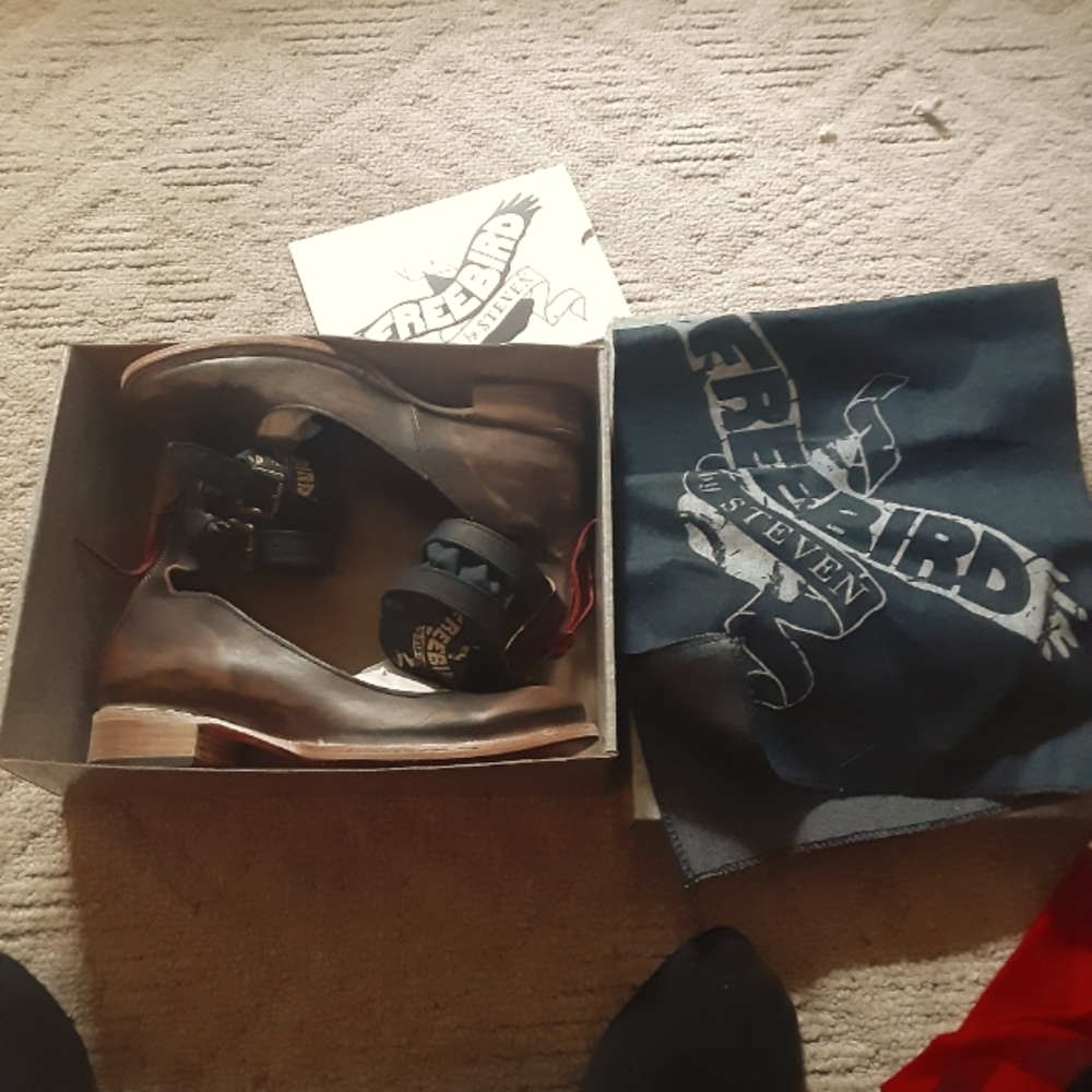 Freebird Maribel black boots